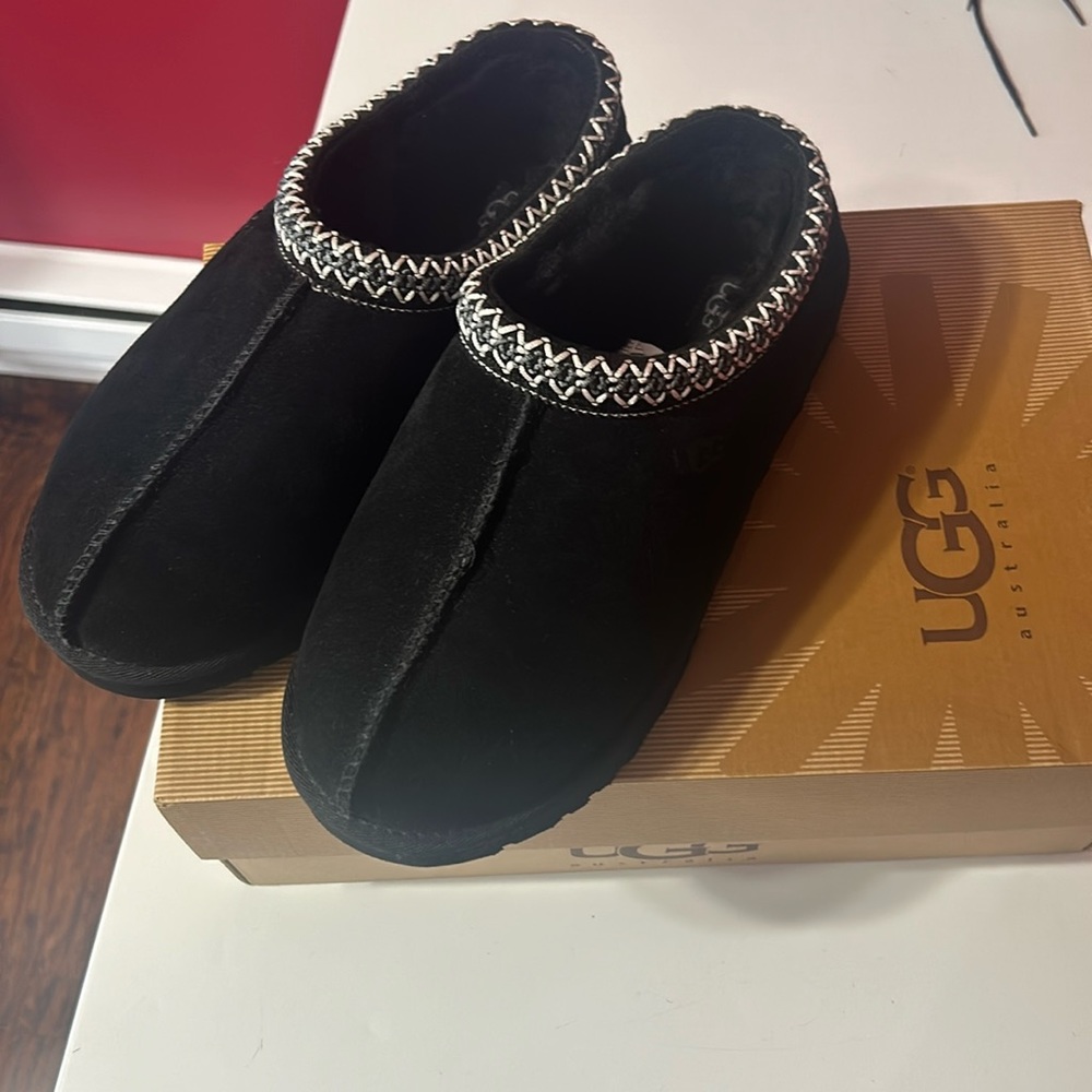 Ugg Tasman Men Sz 10 Used Only Once Basically Brand New!!!